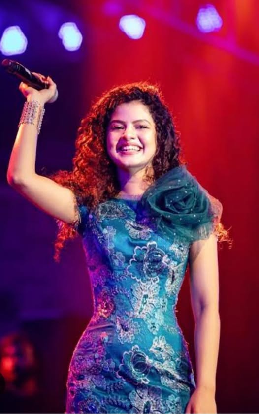 পলক মুচ্ছল-হাজারো অন্ধকার বুকের খাঁচায় নিরলস আলো জ্বালিয়ে যাওয়া এক নাম